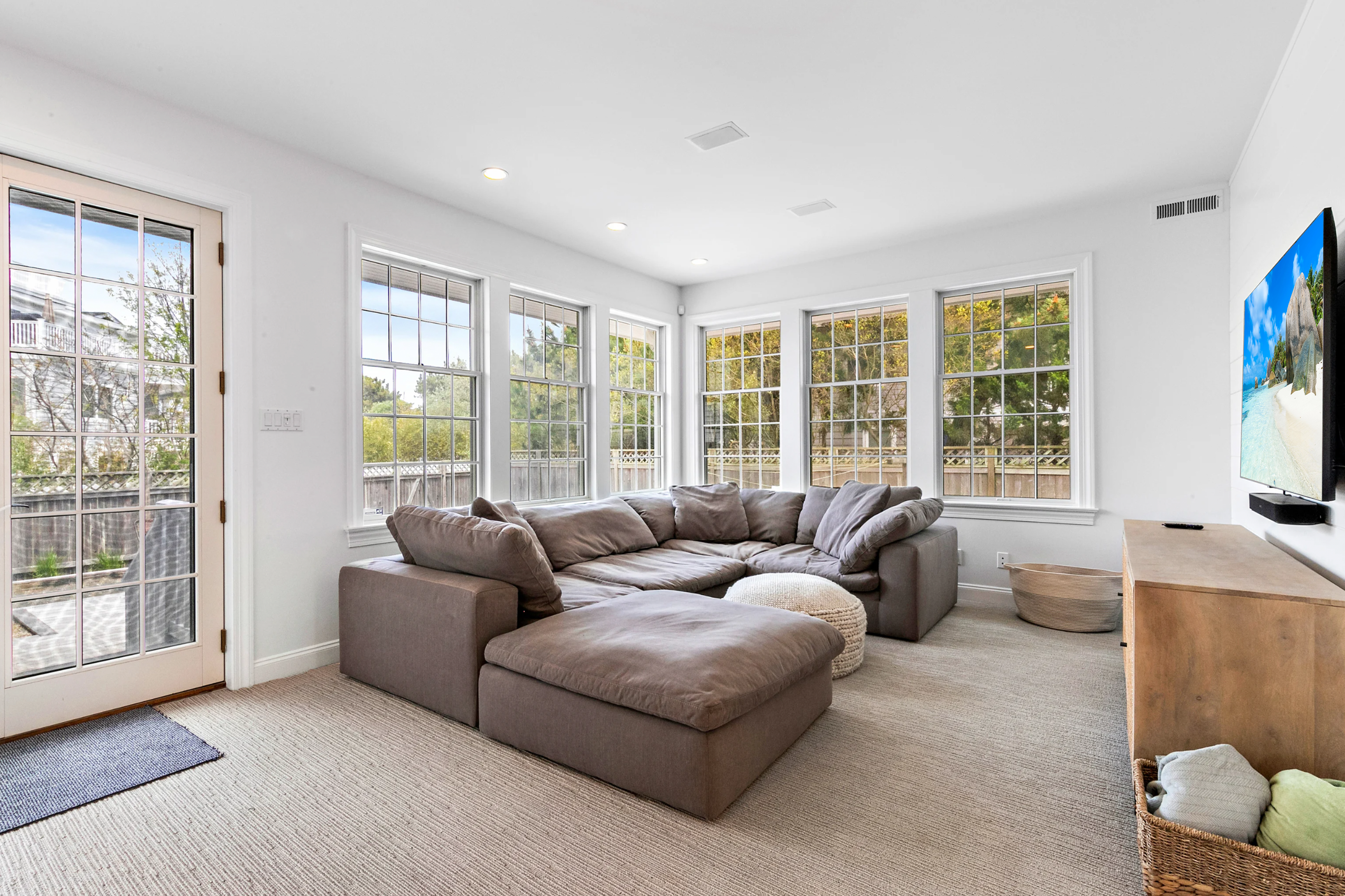 101 Rose Ct, Long Beach, NJ 08008, USA